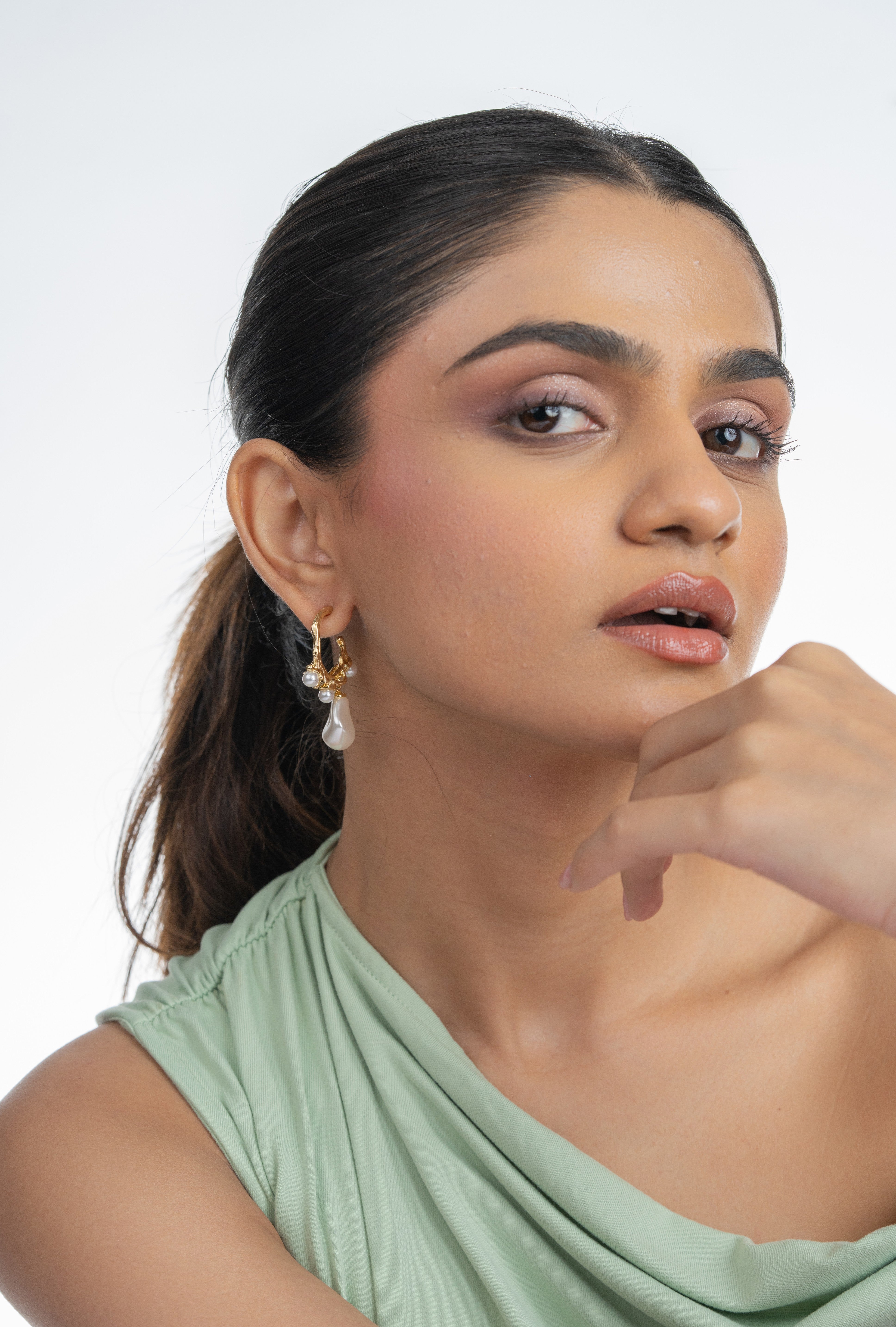 Pearl Essence Earring