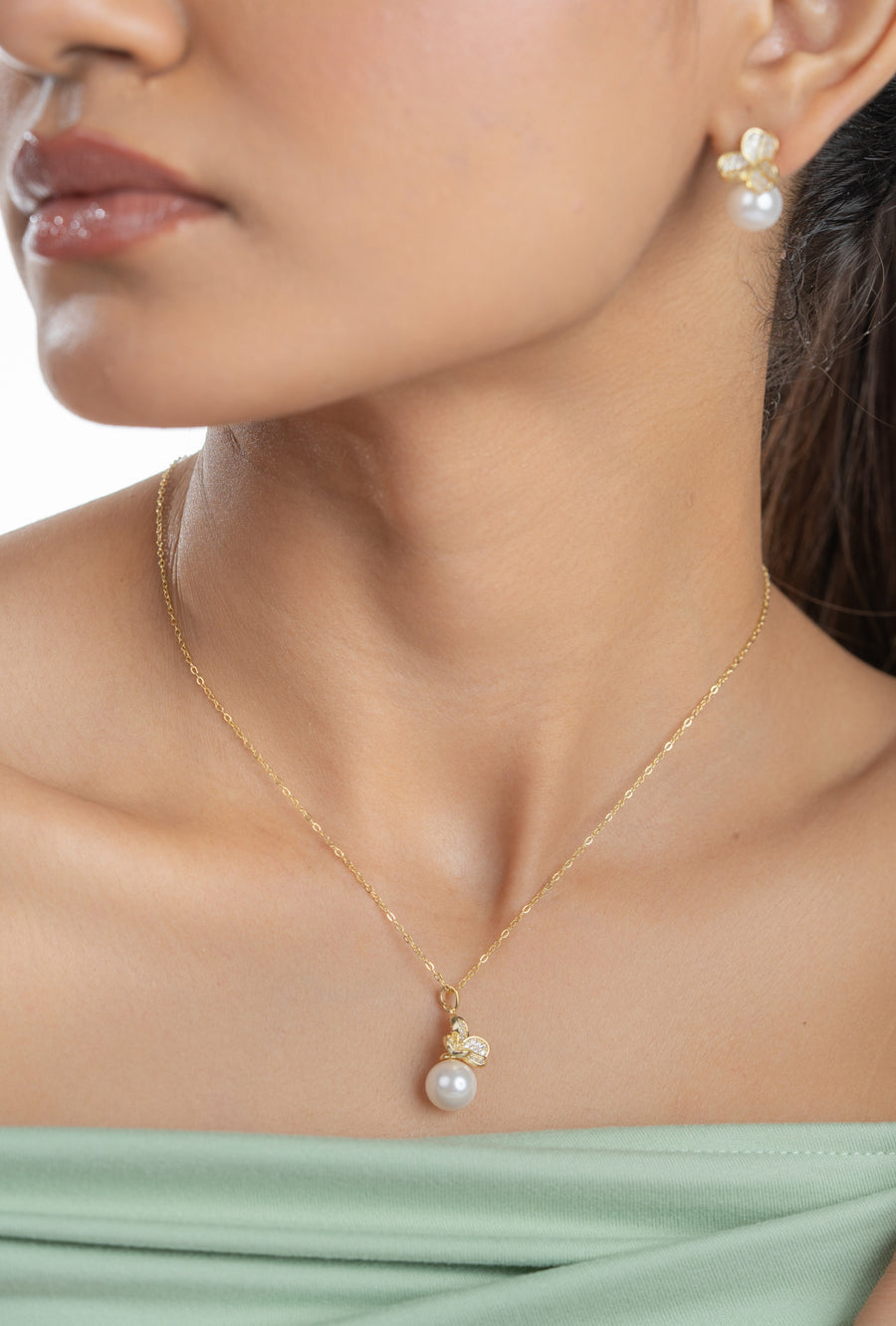 Flower with Pearl Set
